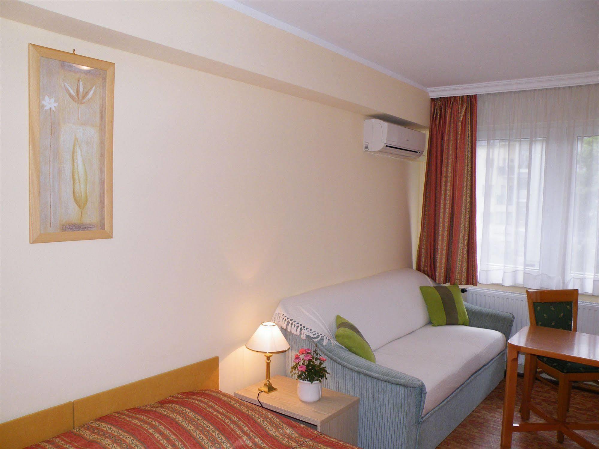 Apartment Buda Budapest Ngoại thất bức ảnh